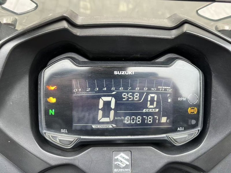 二手豪爵铃木GSX250R