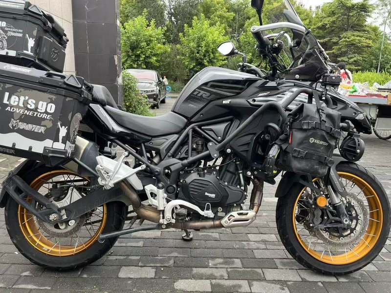 二手贝纳利TRK552