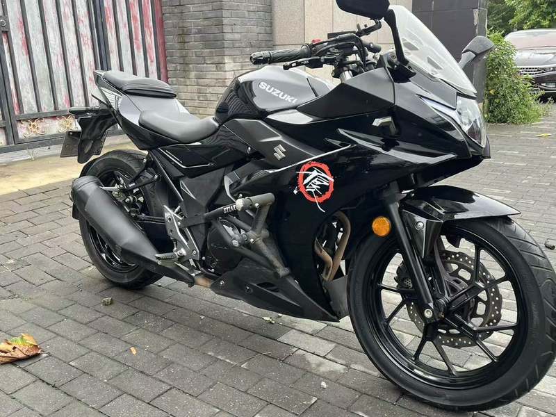 二手豪爵铃木GSX250R
