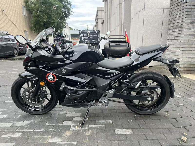二手豪爵铃木GSX250R