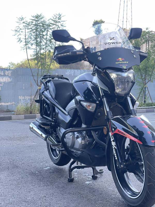 二手豪爵铃木骊驰 GW250