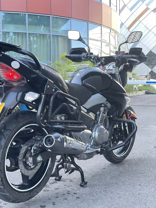 二手豪爵铃木骊驰 GW250