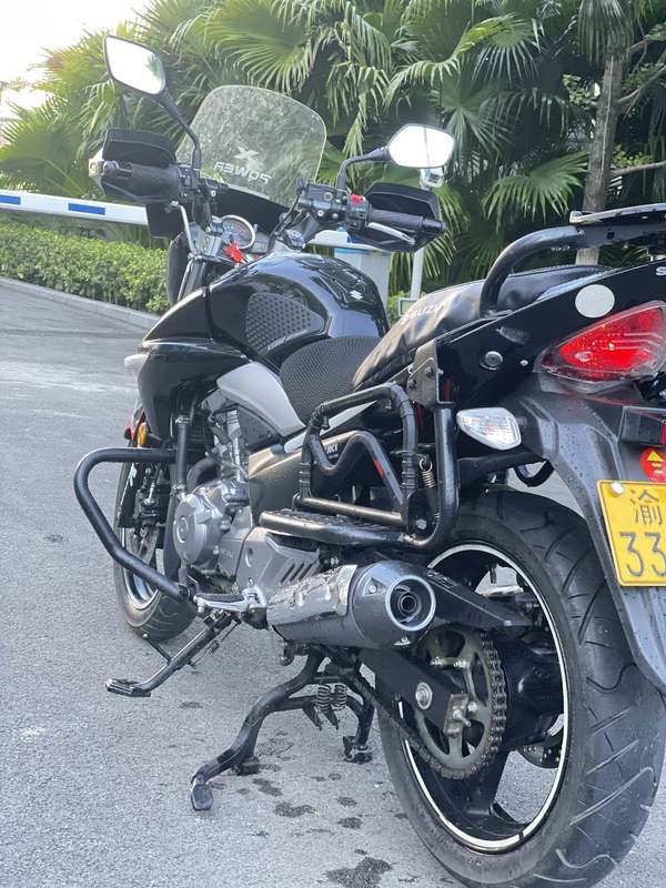 二手豪爵铃木骊驰 GW250
