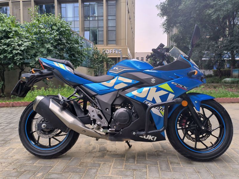 二手豪爵铃木GSX250R