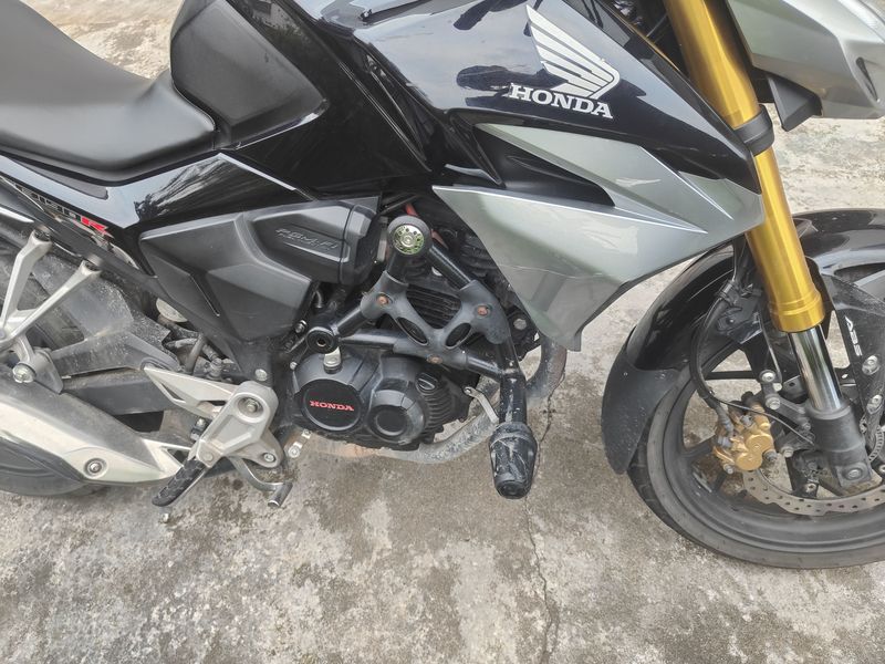 二手五羊本田CB190R 暴锋眼
