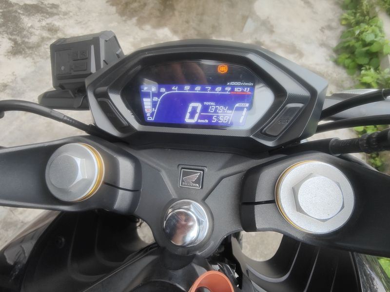 二手五羊本田CB190R 暴锋眼