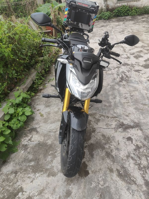二手五羊本田CB190R 暴锋眼