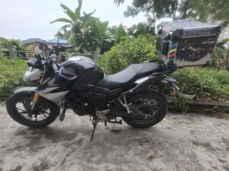 二手五羊本田CB190R 暴锋眼