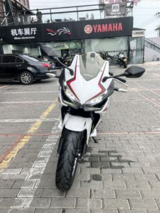 二手本田CBR400R
