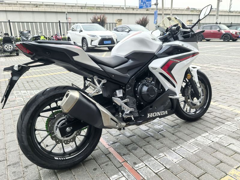 二手本田CBR400R