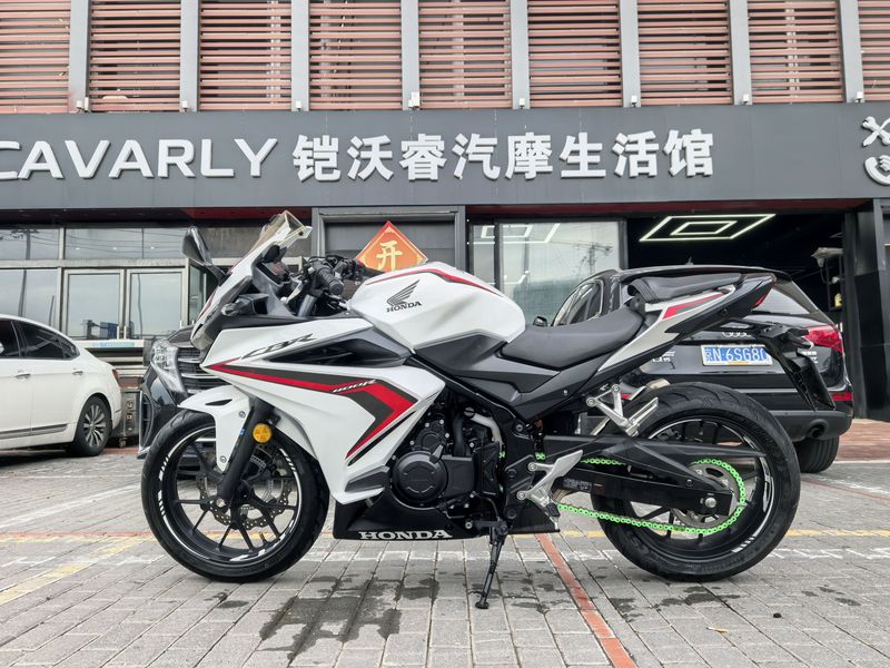 二手本田CBR400R