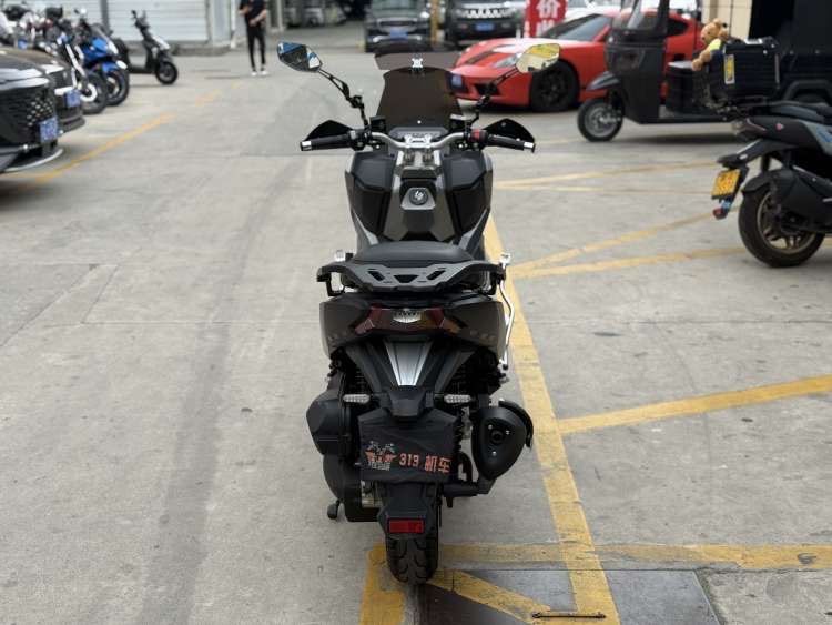 二手三阳哈士奇 Husky ADV300