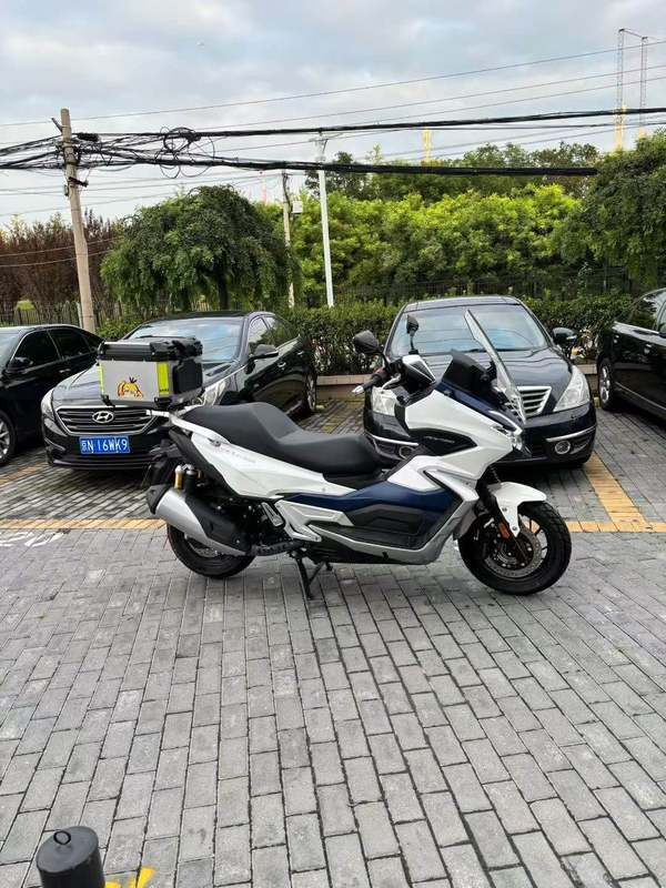二手大阳V锐 ADV350