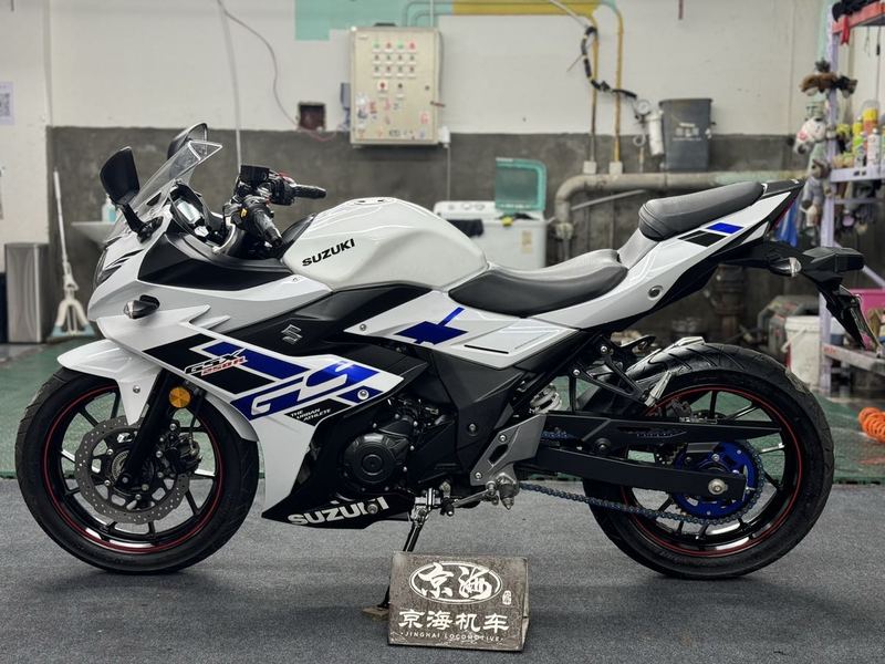 二手豪爵铃木GSX250R
