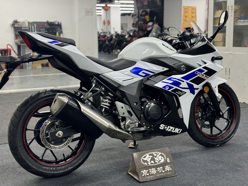 二手豪爵铃木GSX250R