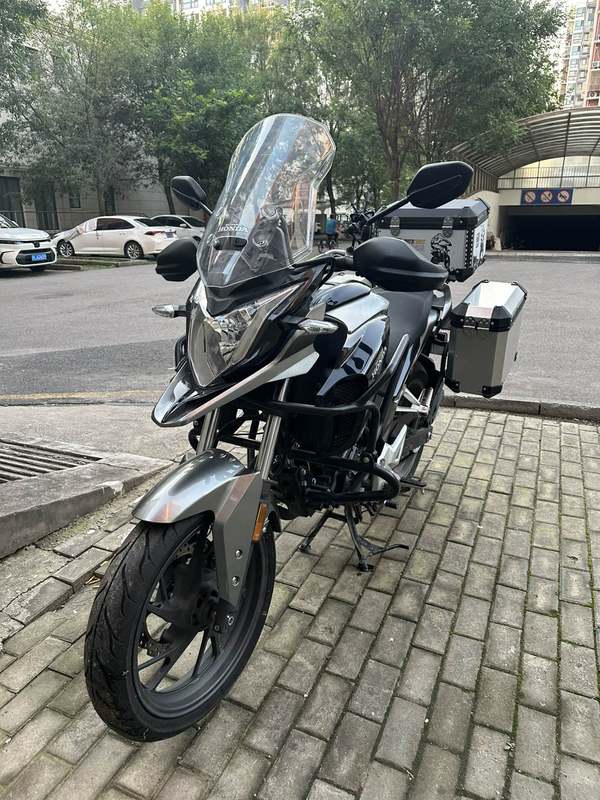 二手五羊本田猛鸷 CB190X