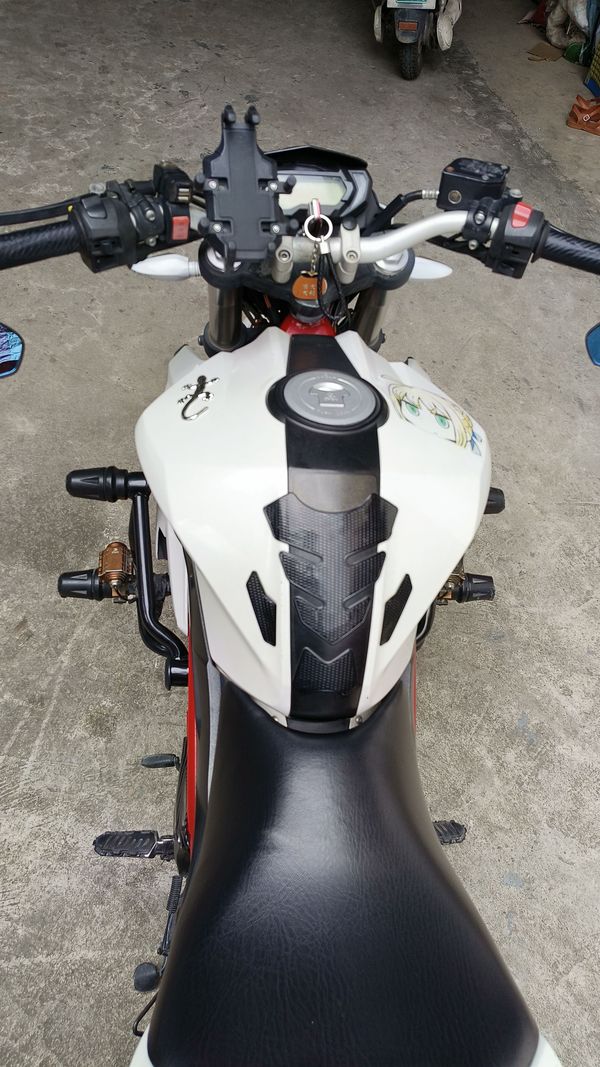 二手贝纳利红宝龙 TNT150i