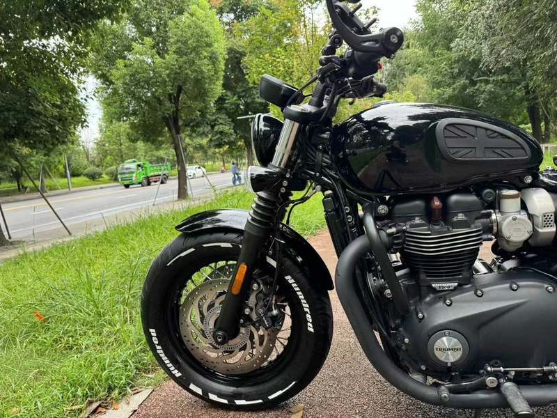 二手凯旋Bonneville Bobber