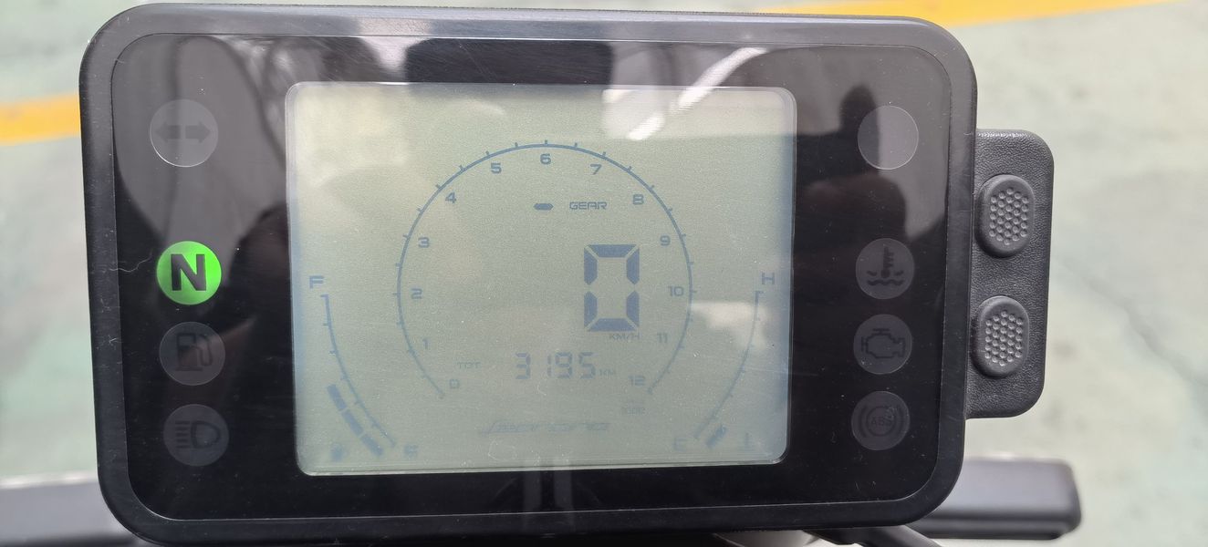 二手贝纳利幼狮 Leoncino 250