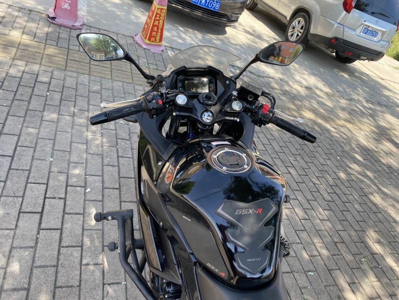 二手豪爵铃木GSX250R
