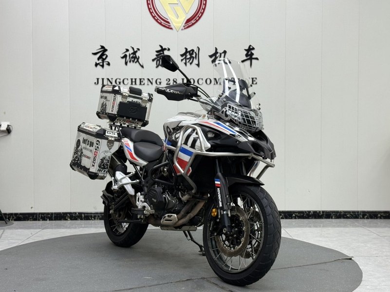 二手贝纳利金鹏 TRK502
