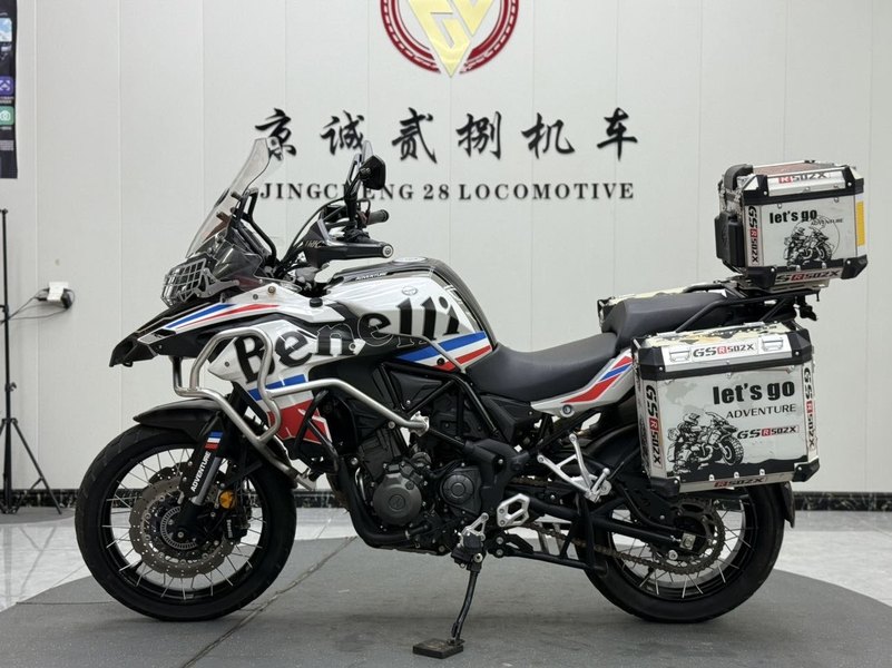 二手贝纳利金鹏 TRK502