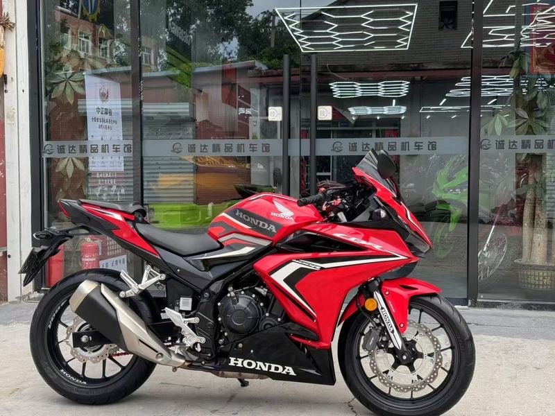 二手本田CBR400R