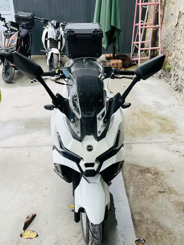 二手三阳哈士奇 Husky ADV150