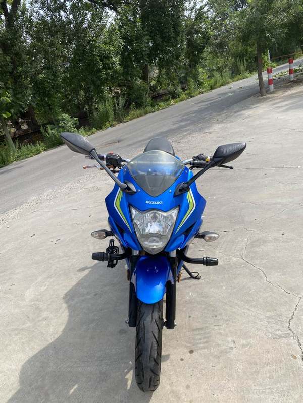 二手济南铃木极客飒 Gixxer 155