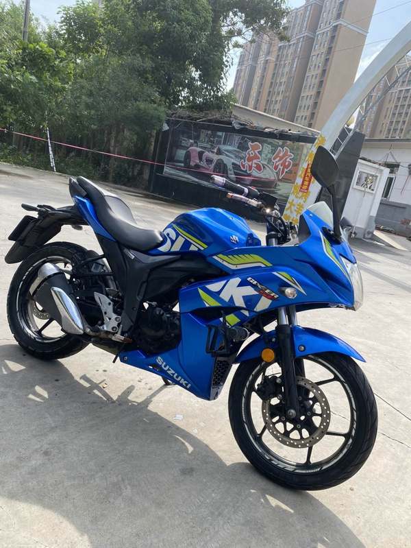 二手济南铃木极客飒 Gixxer 155