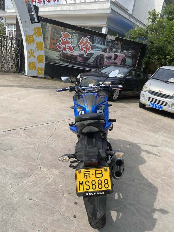 二手济南铃木极客飒 Gixxer 155