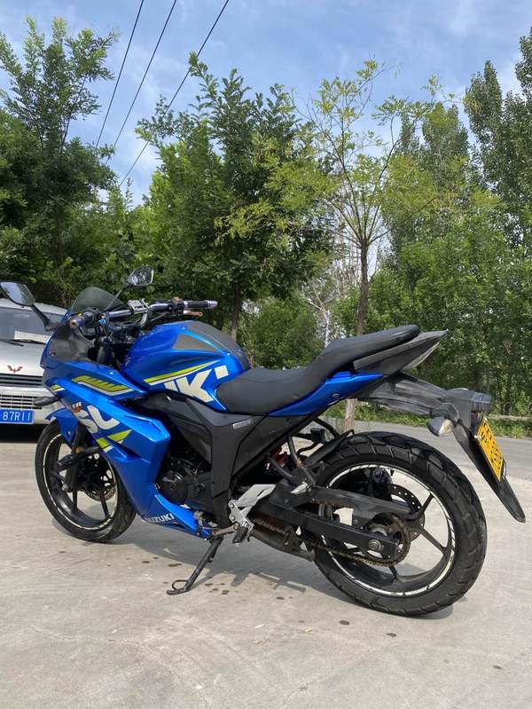 二手济南铃木极客飒 Gixxer 155