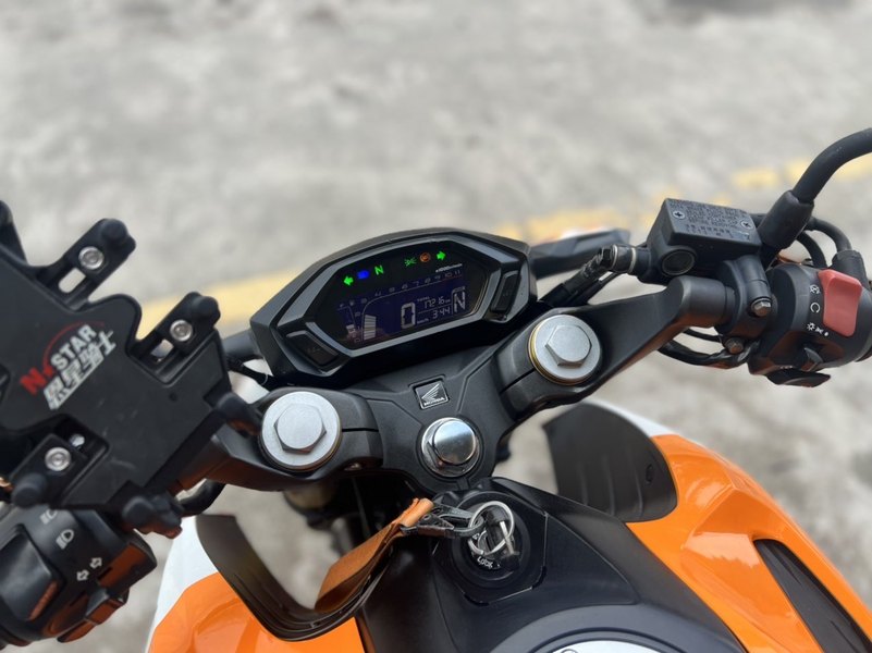 二手五羊本田CB190R 暴锋眼