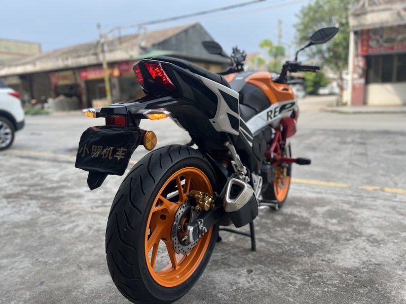 二手五羊本田CB190R 暴锋眼