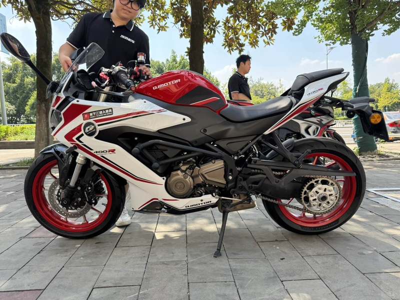 二手QJMOTOR赛400