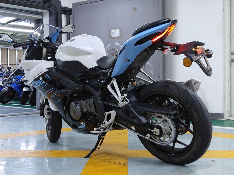 二手贝纳利龙卷风 Tornado 302R