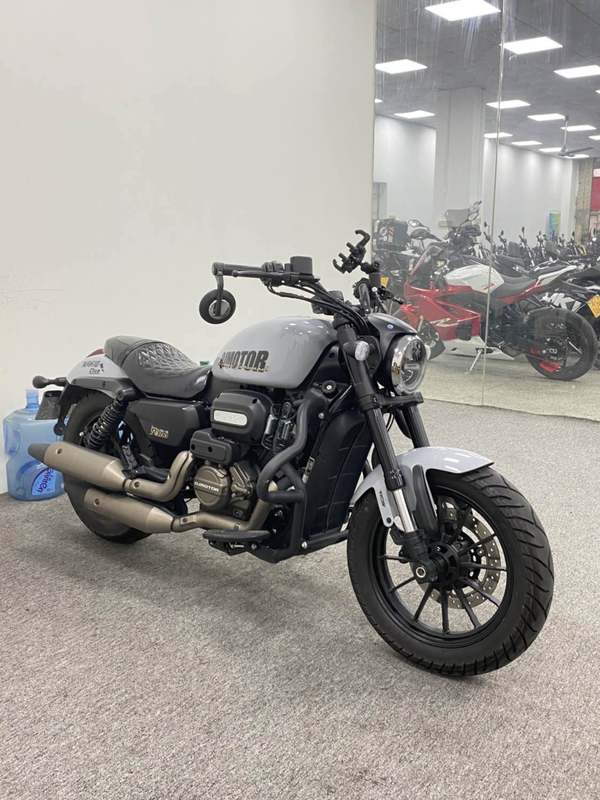 二手QJMOTOR闪300
