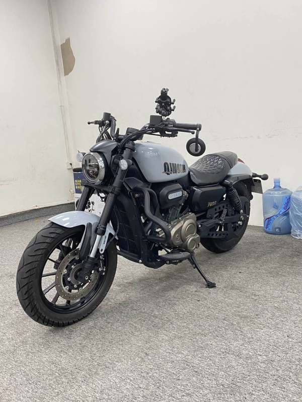 二手QJMOTOR闪300