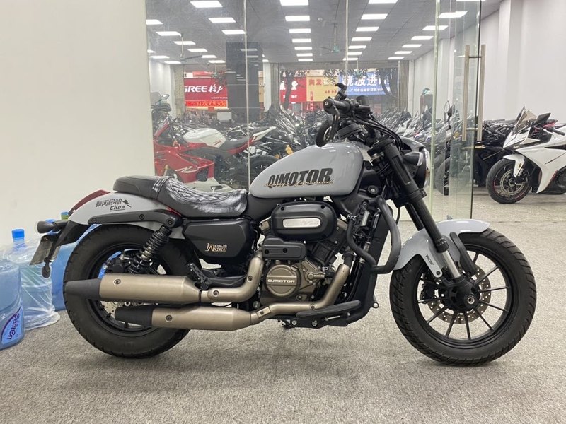 二手QJMOTOR闪300