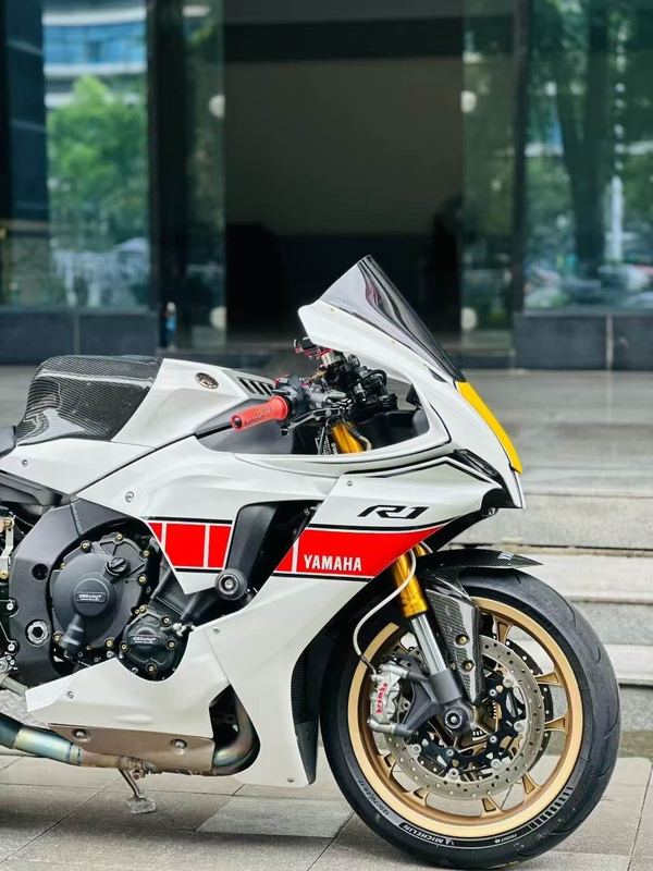 二手雅马哈YZF-R1