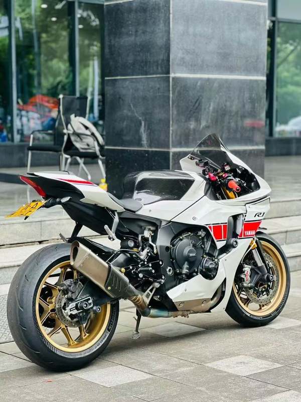 二手雅马哈YZF-R1