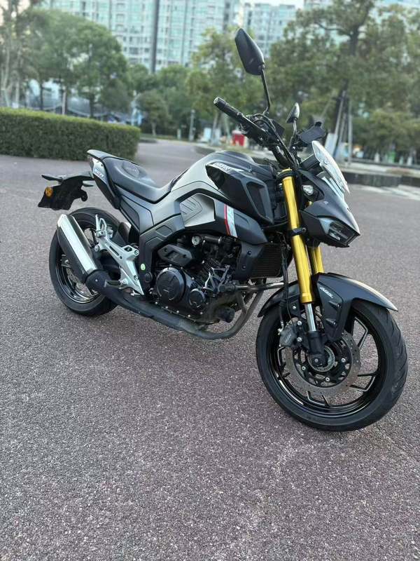 二手豪爵XCR300