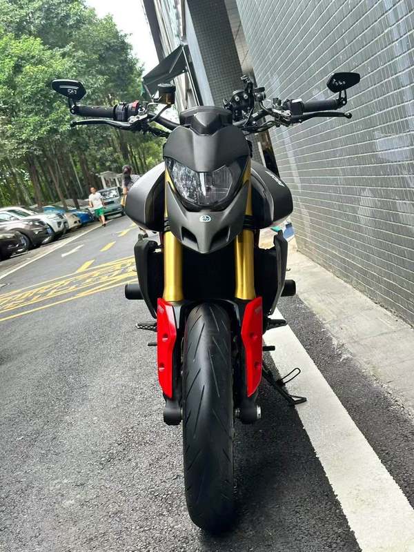 二手杜卡迪Hypermotard 950