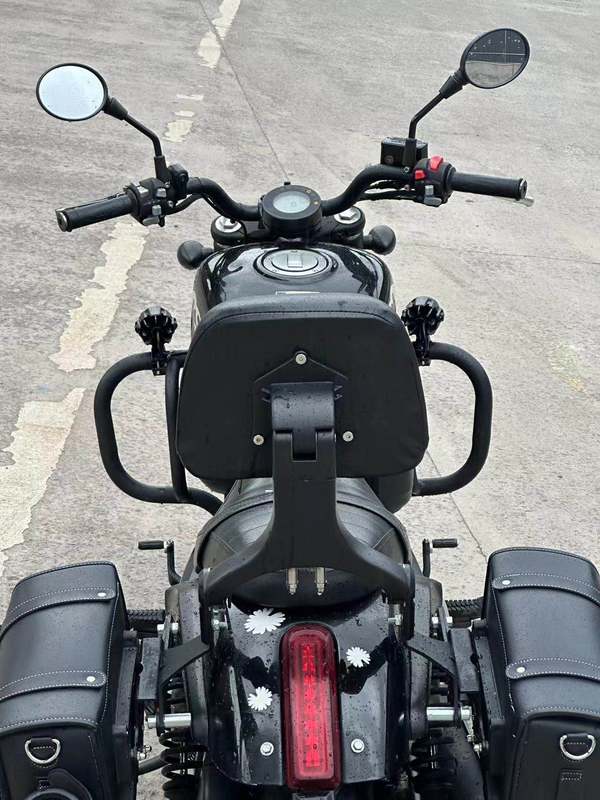 二手QJMOTOR闪300