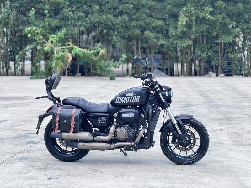 二手QJMOTOR闪300