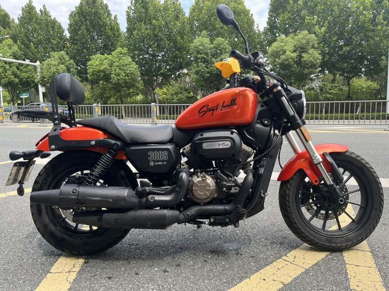二手QJMOTOR闪300