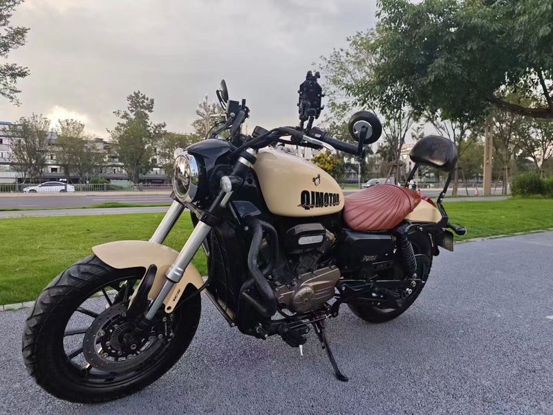 二手QJMOTOR闪300