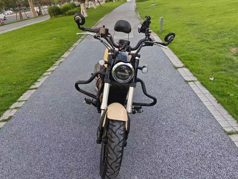二手QJMOTOR闪300