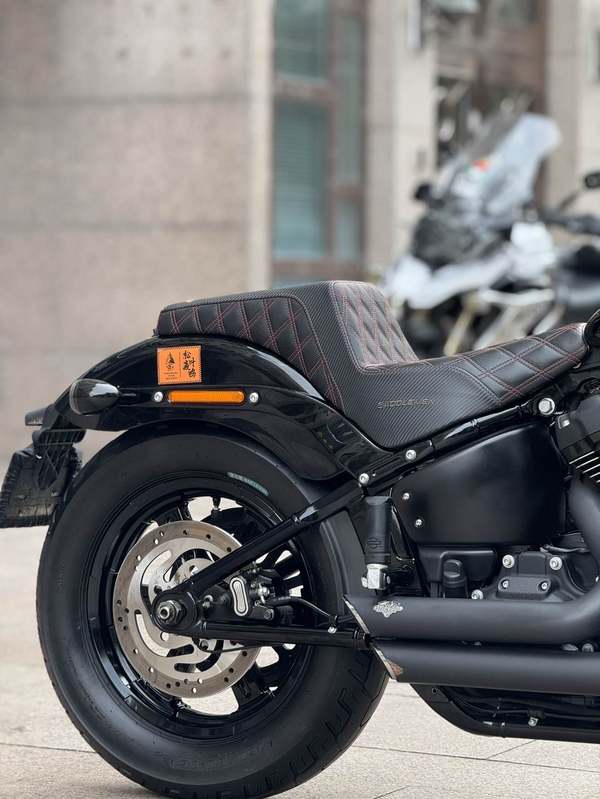 二手哈雷戴维森街霸 Street Bob