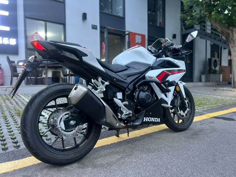 二手本田CBR400R